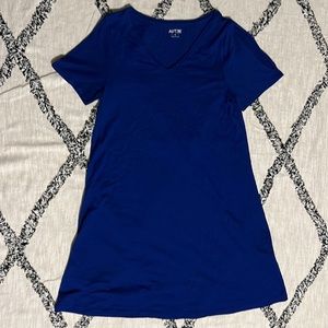 APT. 9 size M tshirt dress with keyhole sleeves